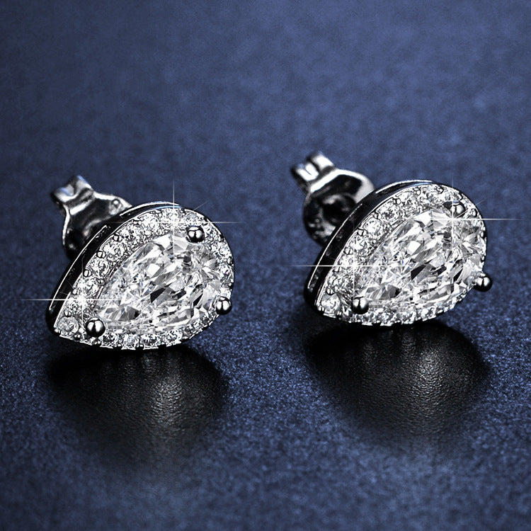925 Sterling Silver Teardrop Moissanite Stud Earrings – Elegant Water Drop Design
