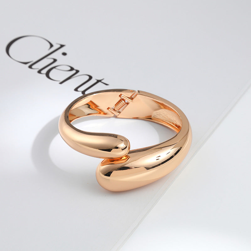 New Minimalist Zinc Alloy Bangle – Polished Surface, Modern Luxury Bracelet