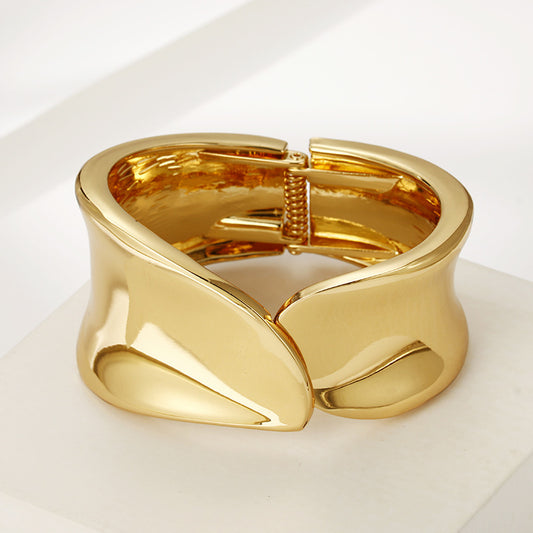 Minimalist Open Cuff Bracelet – Bold Electroplated Alloy with Polished Finish